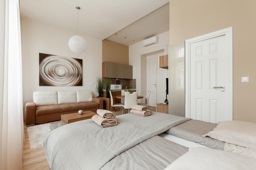 Holidays Concept Budapest Ngoại thất bức ảnh