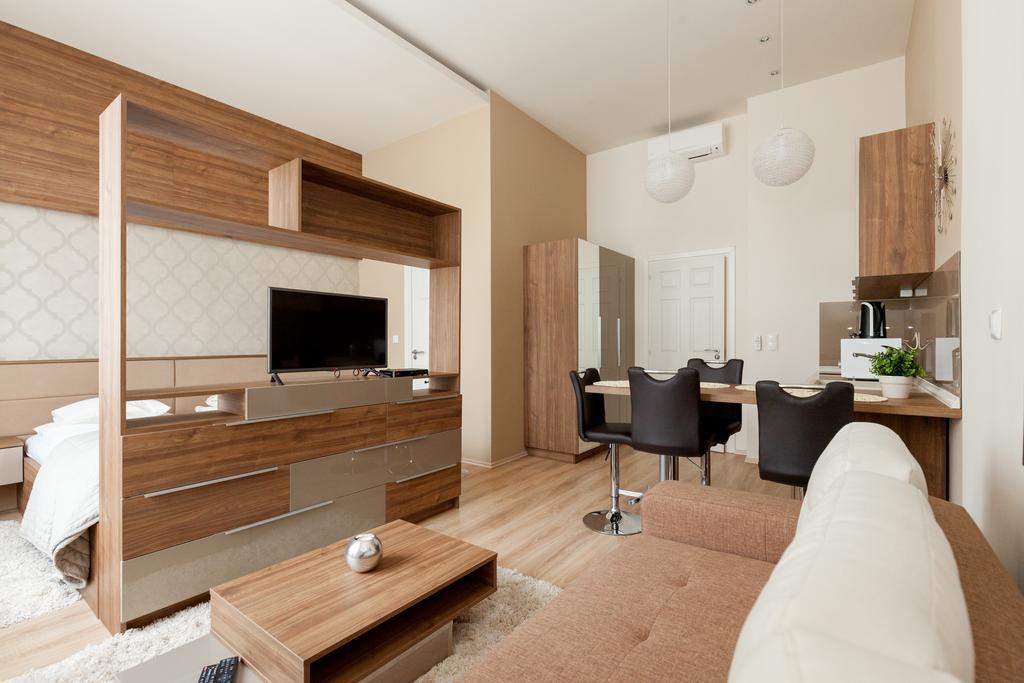 Holidays Concept Budapest Ngoại thất bức ảnh